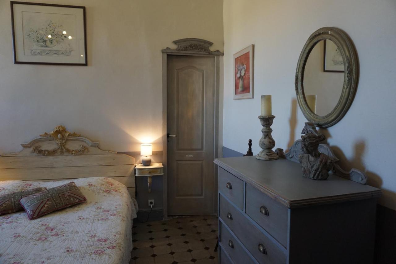 Les Deux Tours Bed & Breakfast Brignon Екстериор снимка