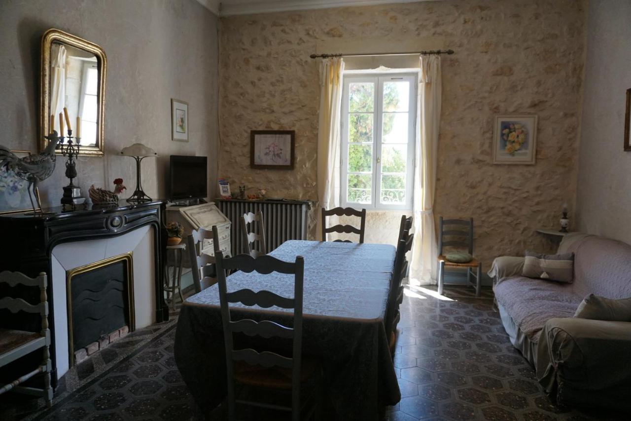 Les Deux Tours Bed & Breakfast Brignon Екстериор снимка