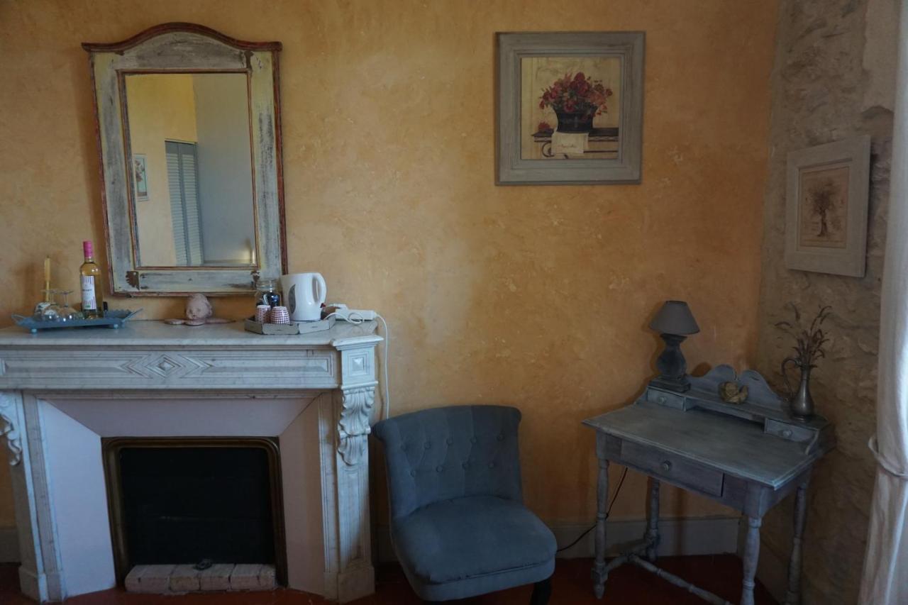 Les Deux Tours Bed & Breakfast Brignon Екстериор снимка