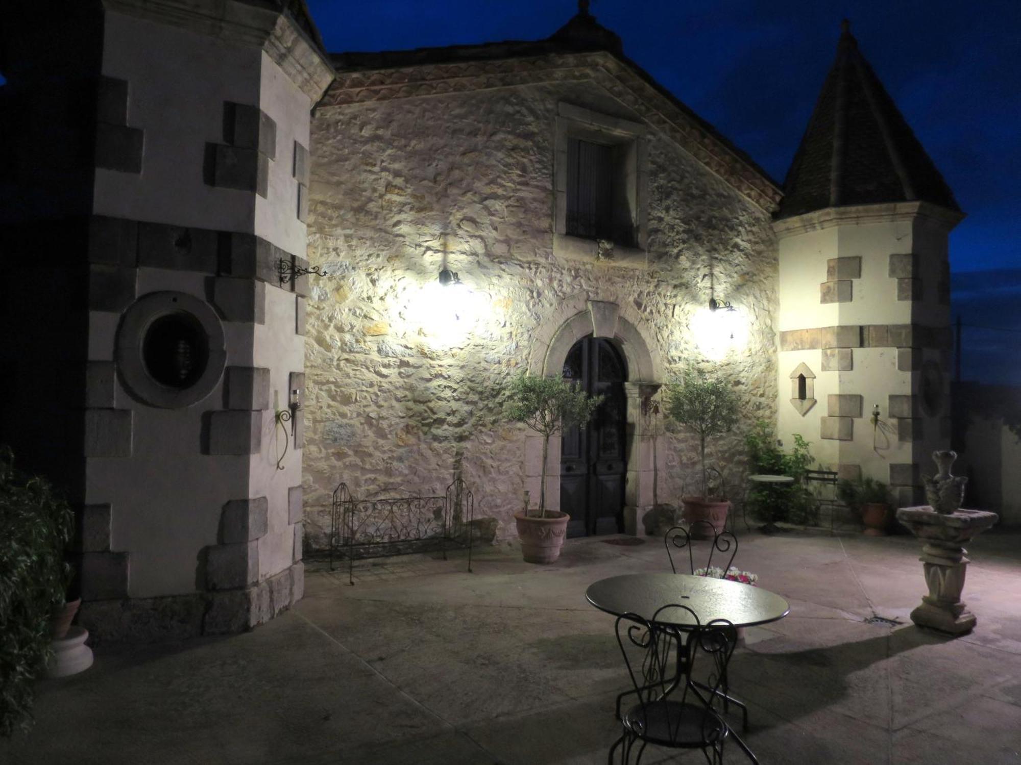 Les Deux Tours Bed & Breakfast Brignon Екстериор снимка