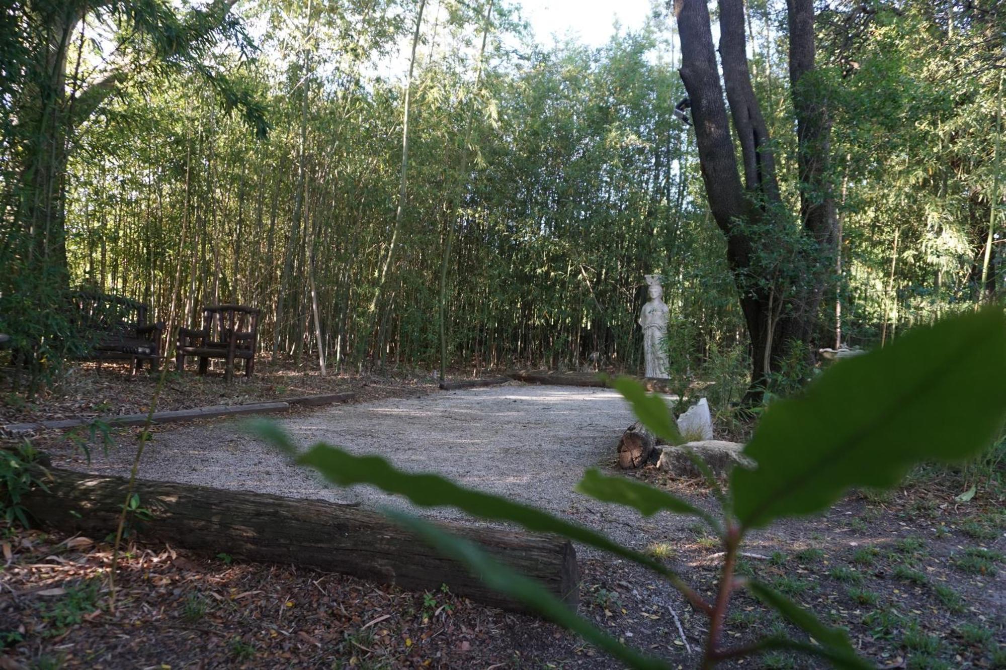 Les Deux Tours Bed & Breakfast Brignon Екстериор снимка